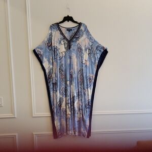 Ellen Tracy Blue Paisley Maxi Caftan with Navy Trim